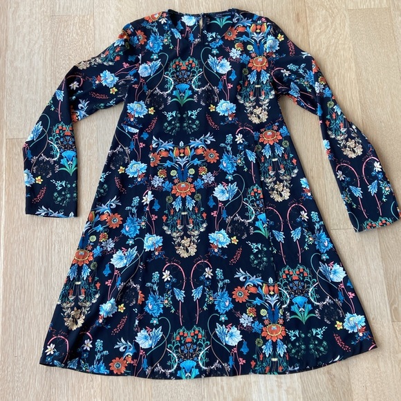 Zara Floral Mini Dress - Picture 4 of 9